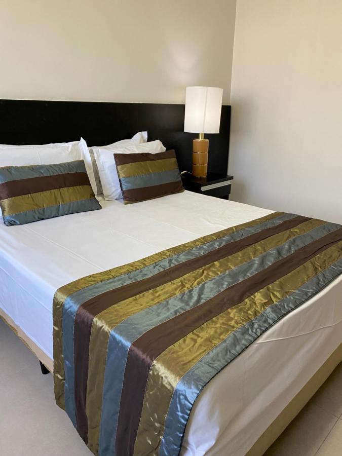 Like Ue Hotel Goiania Bagian luar foto