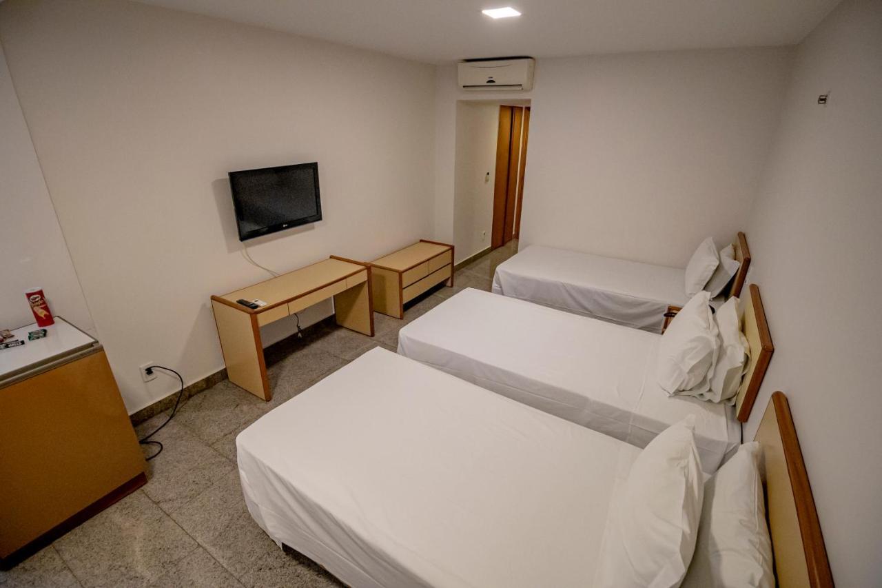 Like Ue Hotel Goiania Bagian luar foto