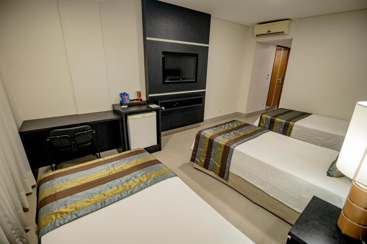 Like Ue Hotel Goiania Bagian luar foto