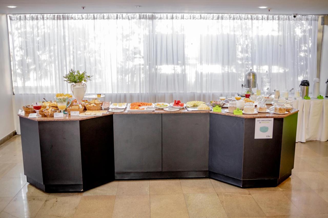 Like Ue Hotel Goiania Bagian luar foto