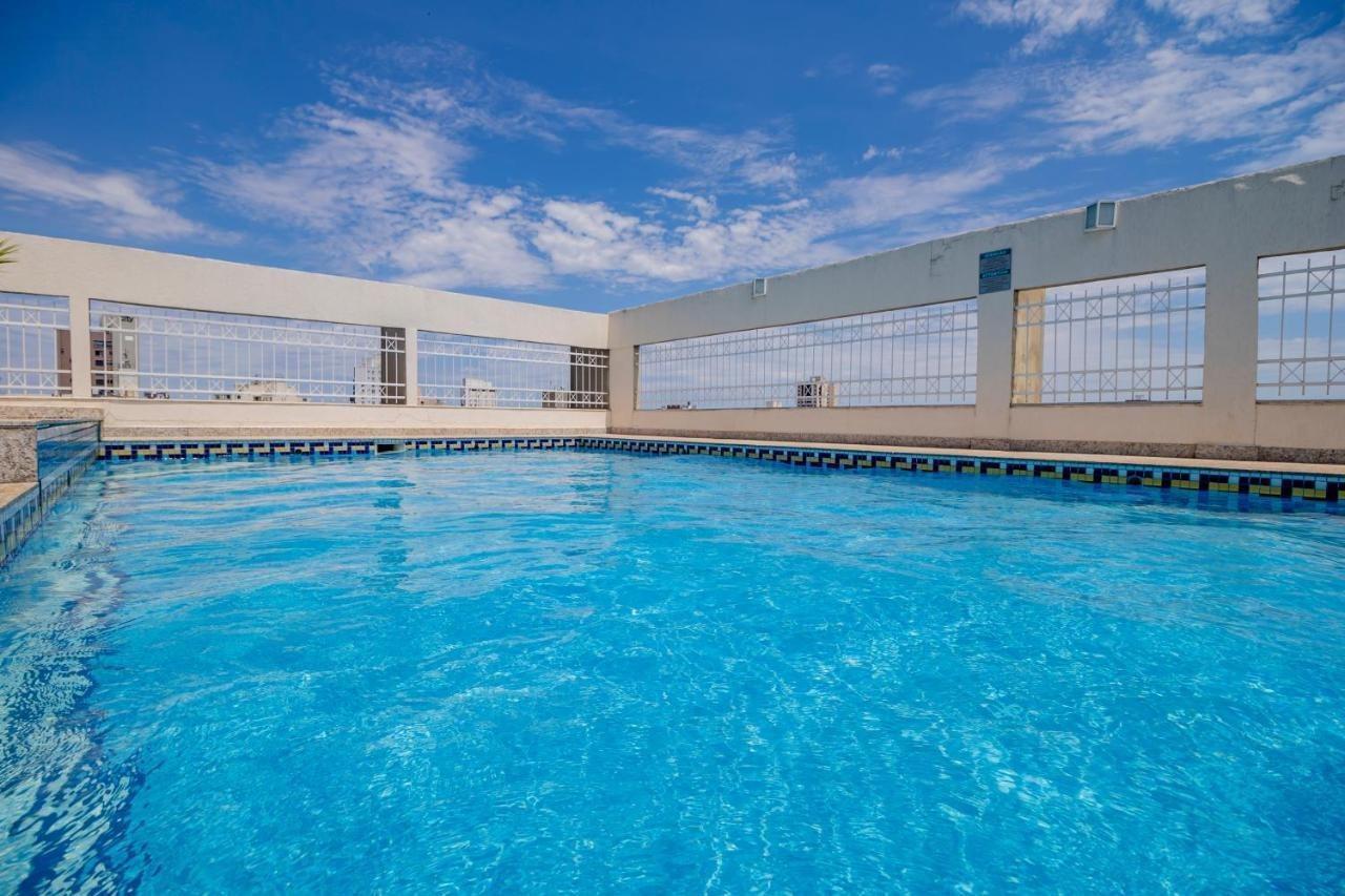 Like Ue Hotel Goiania Bagian luar foto